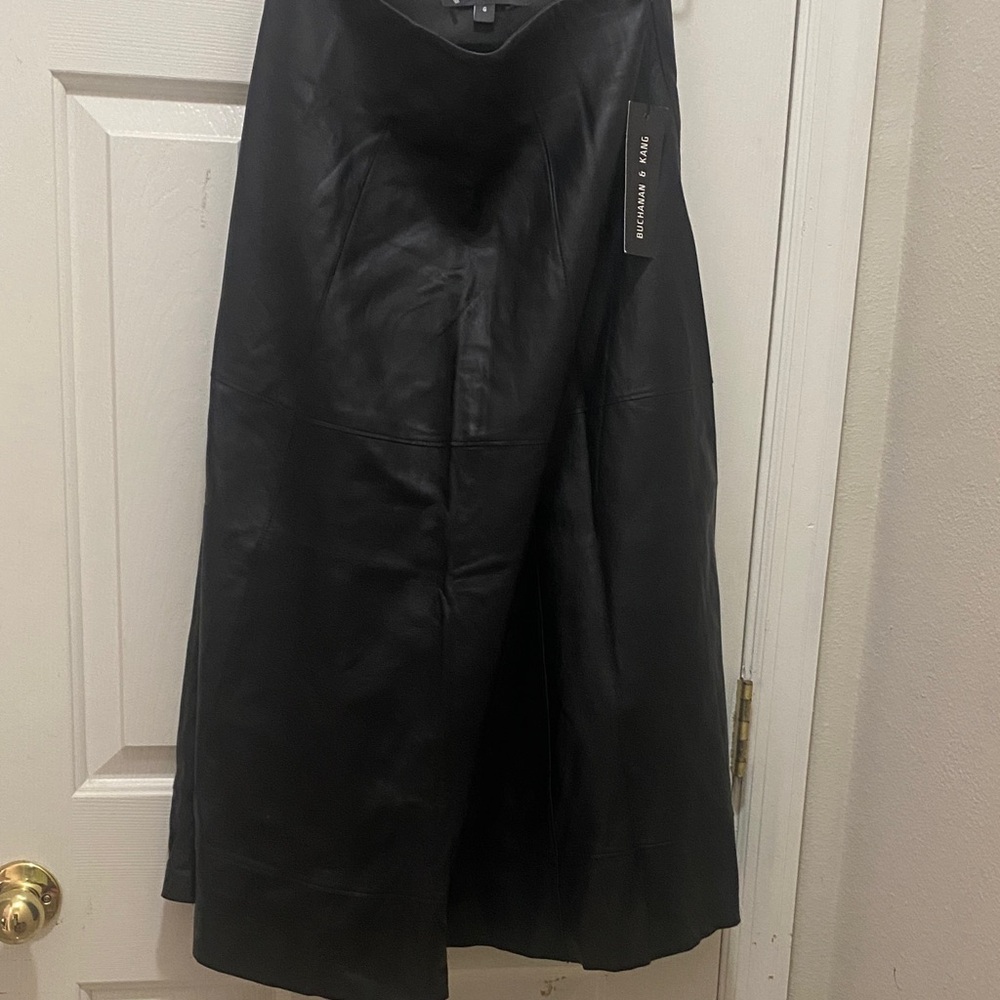 Elegant Black A-Line Leather Skirt